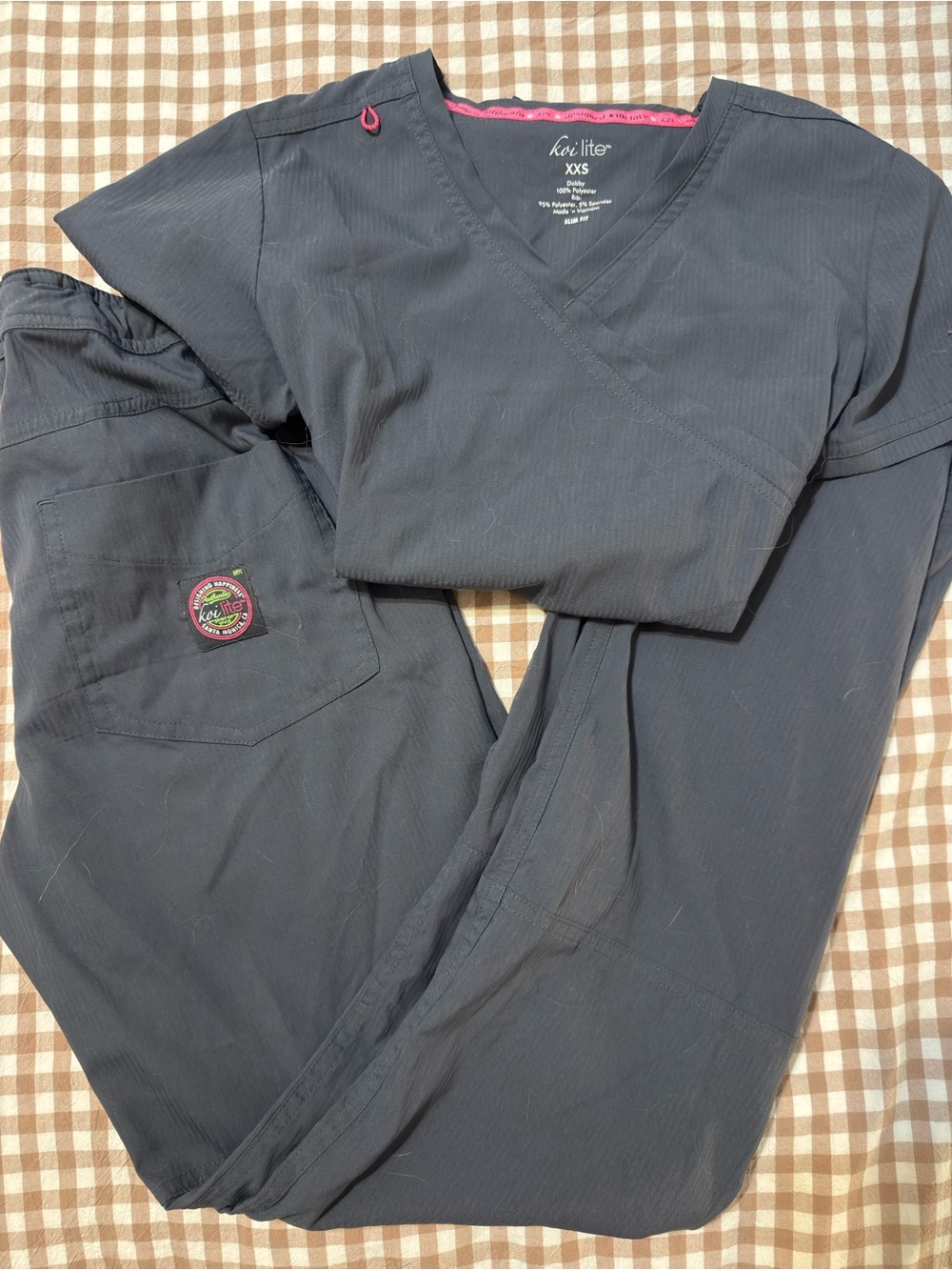 koi lite Women XXS grey Scrub Top with Pink trim and koi lite bottoms XS regular